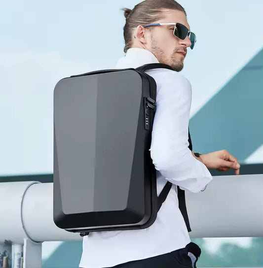 VERSATRACK® | Energía, seguridad y estilo, todo en tu espalda.